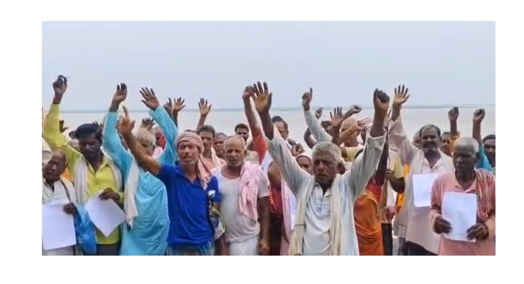 हमारी ही जमीन पर हमारा हक दिलाइए’… साहिबगंज में 57 किसानों ने लगाई गुहार, निष्पक्ष पैमाइश और अवैध कब्जा हटाने की मांग