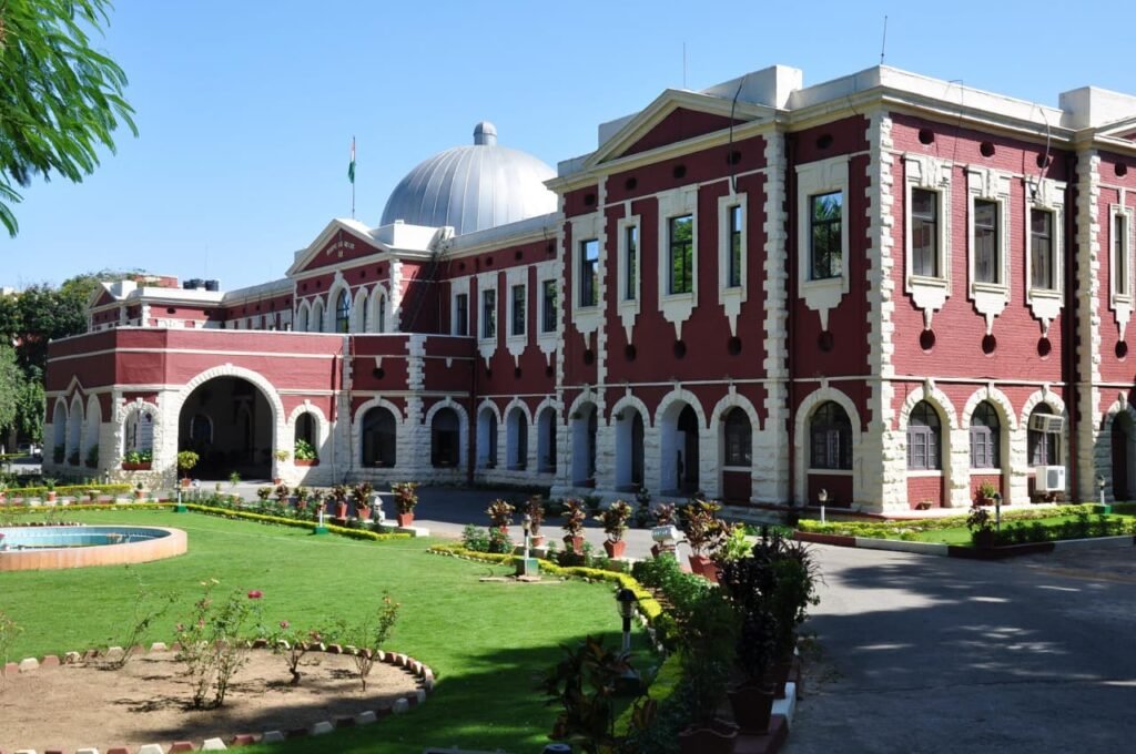 मधुकम दखल दिहानी मामला पहुंचा सुप्रीम कोर्ट, हाईकोर्ट के फैसले को महादेव उरांव ने दी चुनौती