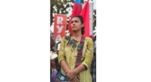 JPSC आंदोलन के बीच बड़ा बवाल! नेहा बोरा पर स्याही फेंकने से मचा हड़कंप