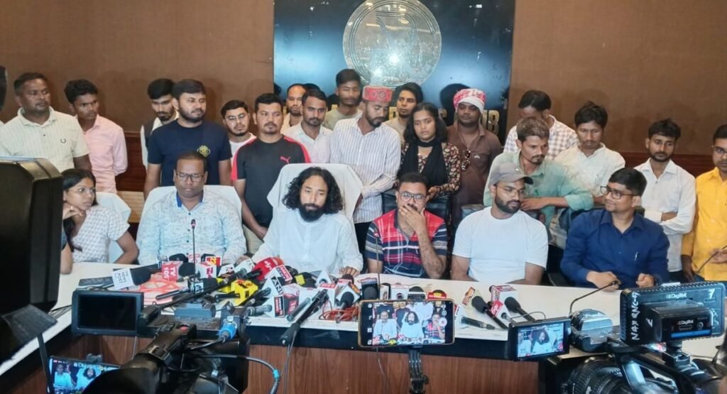 देवेंद्र महतो ने हाईकोर्ट के फैसले के बाद दी आंदोलन की चेतावनी