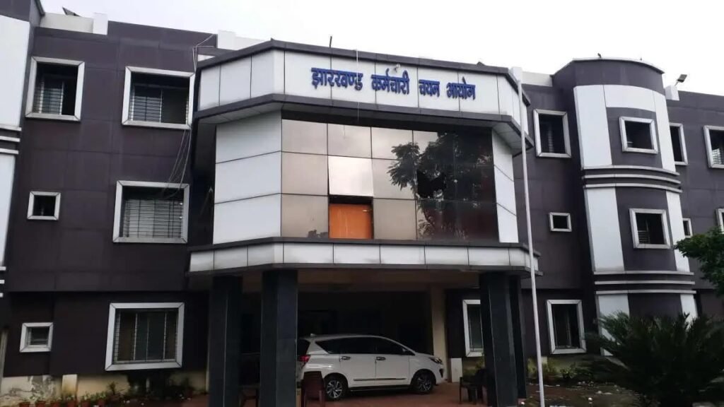 JPSC इंटरव्यू में नंबर बढ़वाने के नाम पर 40 लाख वसूली का आरोप, डॉ. अजिता भट्टाचार्य के PA बीएन राम गिरफ्तार