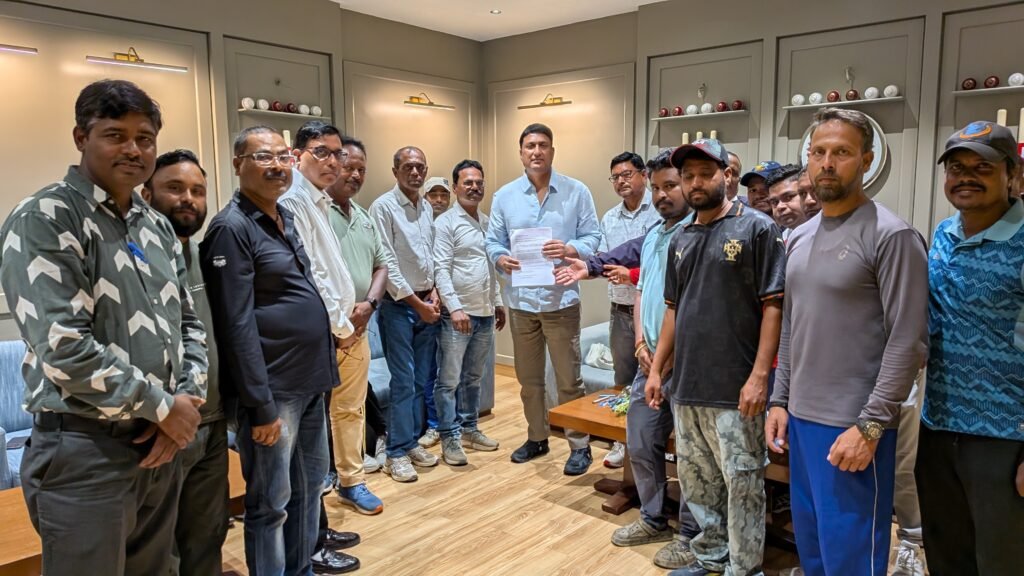 RDCA चुनाव की मांग पर 33 क्रिकेट क्लब एकजुट, JSCA अध्यक्ष को सौंपा ज्ञापन