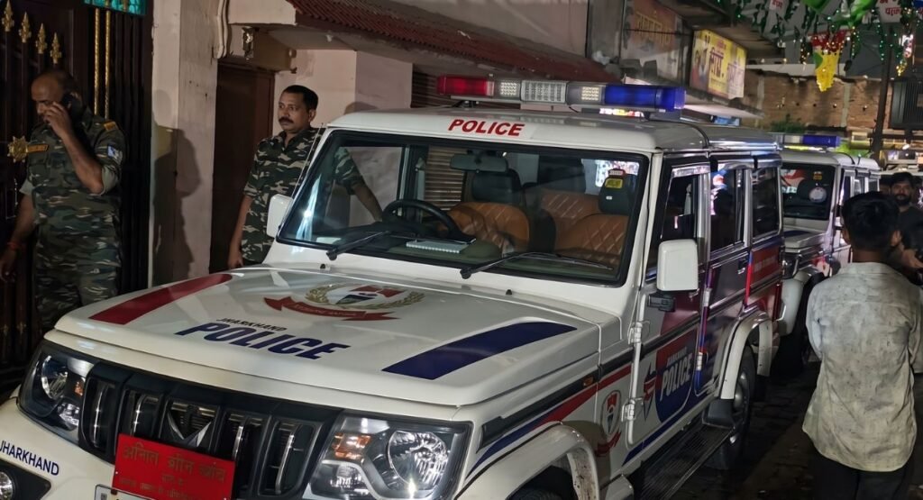 ब्राउन शुगर की सूचना पर पहुंची पुलिस से भिड़े स्थानीय लोग, हिंदपीढ़ी में हंगामा; टाइगर जवान घायल