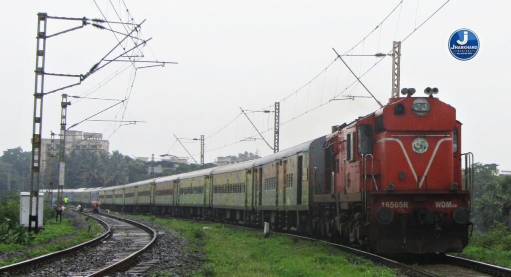 चूहा समझकर टाल दी बदबू, जनशताब्दी का इंजन खुला तो मिला महिला का सिर