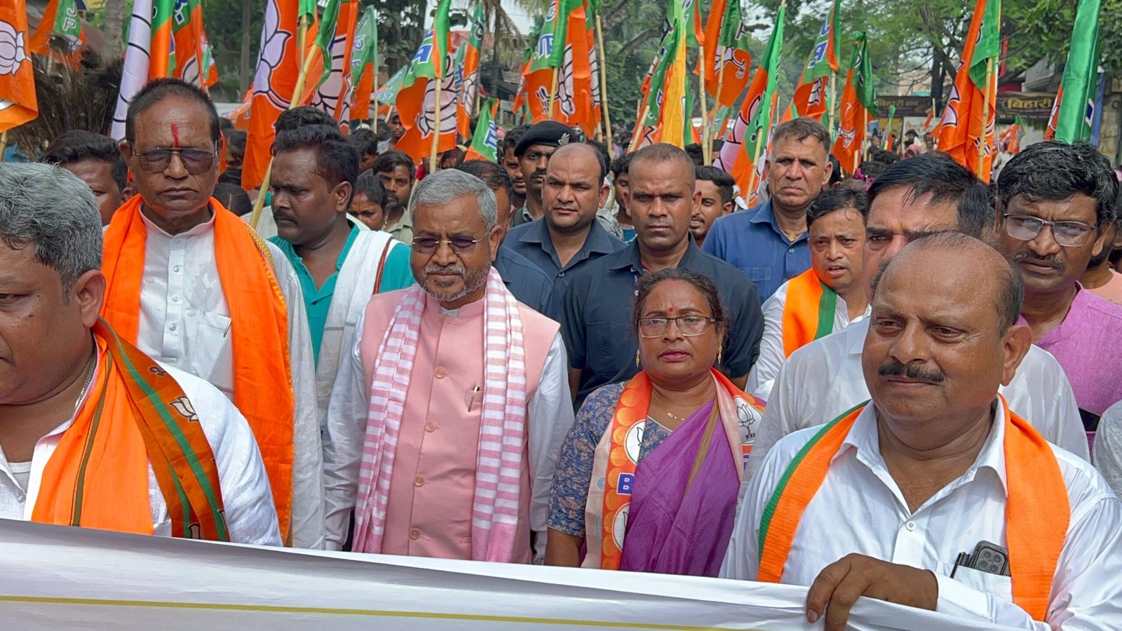 छात्रों की FIR वापसी को लेकर BJP का राज्यव्यापी मोर्चा, कई जिलों में DC कार्यालयों का घेराव