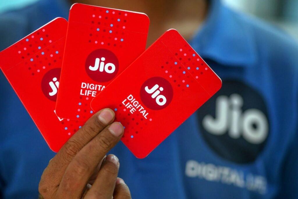 Jio का मेगा एनिवर्सरी ऑफर, 3599 रुपये में पूरे साल की छुट्टी! 1000GB से ज्यादा डेटा के साथ मिलेंगे कई फायदे