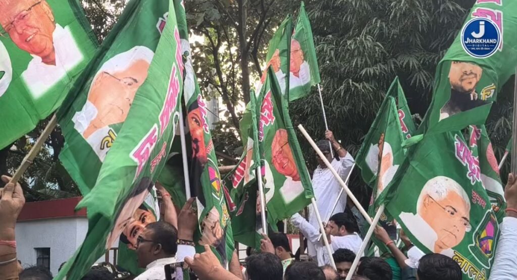 हाथ बांधे, मुंह पर कालिख… SIR के खिलाफ रांची में RJD का हल्लाबोल, ज्ञानेश कुमार के इस्तीफे की मांग