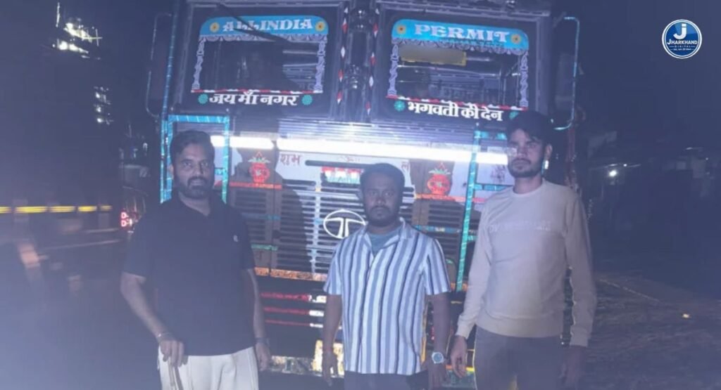 पलामू में अवैध खनिज ढुलाई पर खनन विभाग की कार्रवाई, कोयला-बालू समेत चार वाहन जब्त