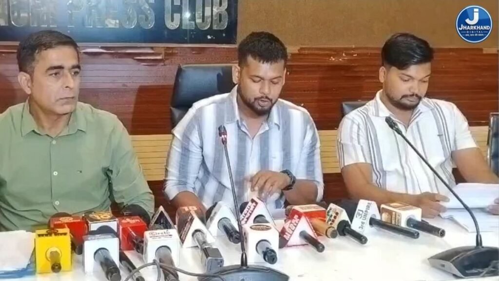 कोडरमा क्रिकेट संघ पर 56 लाख की निकासी में गड़बड़ी का आरोप, खिलाड़ियों के भविष्य पर सवाल