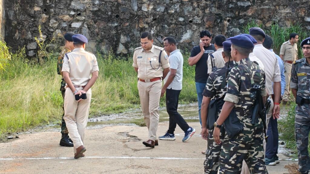 रांची में चेन स्नैचरों से पुलिस की मुठभेड़, रंगीला के पैर में लगी गोली; 3 गिरफ्तार, 5 चेन बरामद