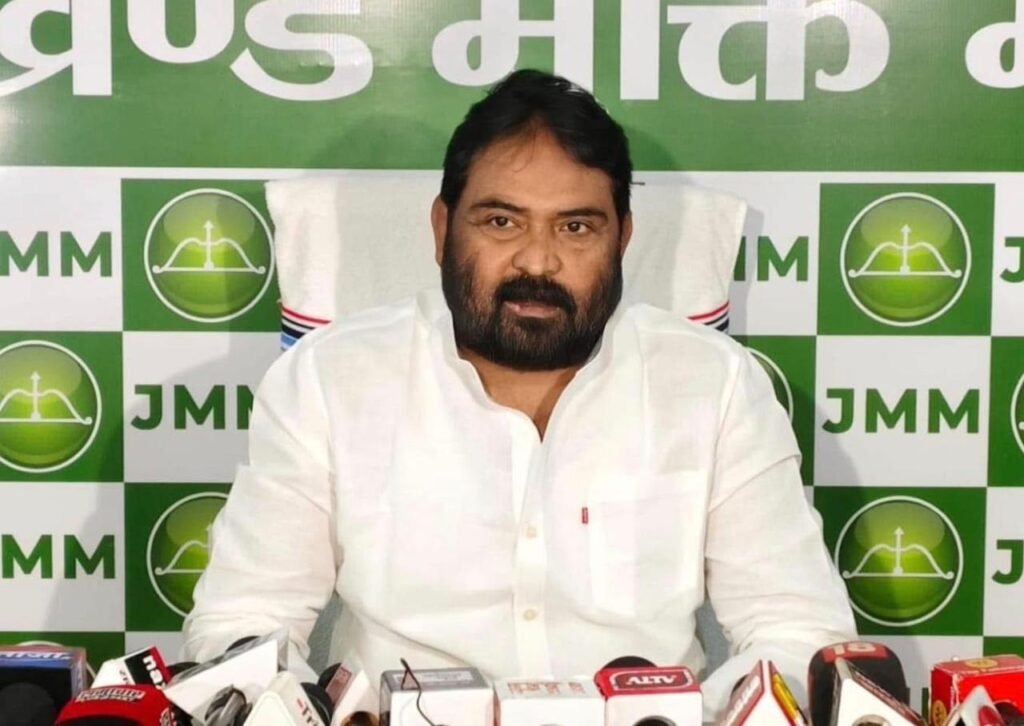 सारथी योजना पर सवाल उठाने से पहले भाजपा बताए, हर साल दो करोड़ रोजगार देने के वादे का क्या हुआ: विनोद पांडेय