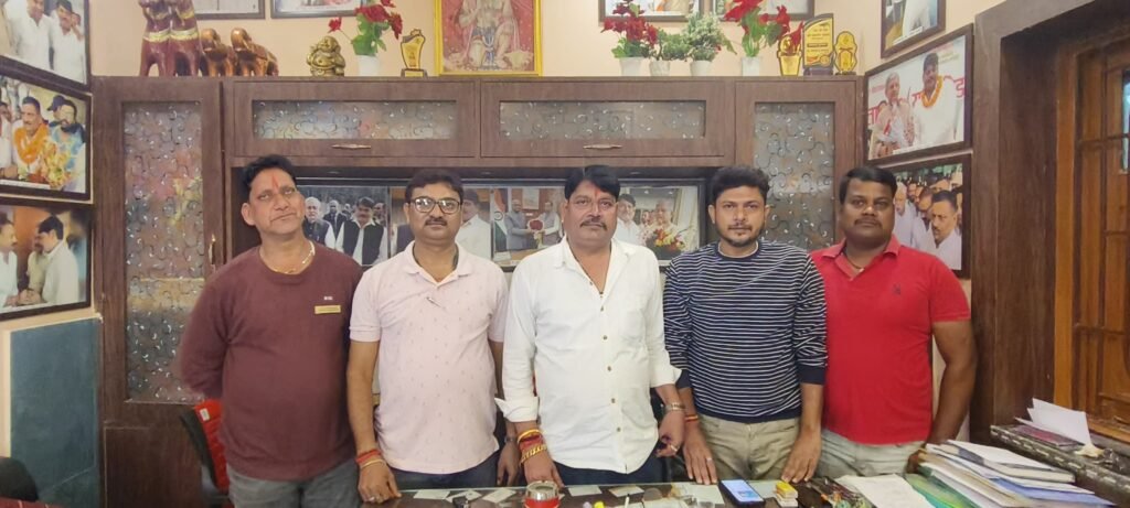 महाछठ पूजा समिति गांधीनगर गेट की नई कमेटी गठित, अखिलेश राय बने अध्यक्ष