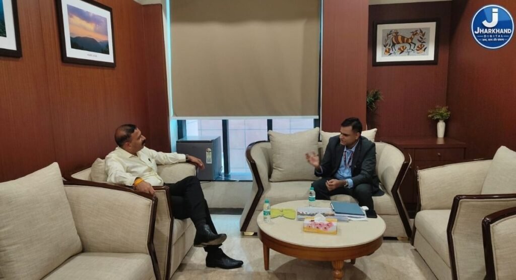 झारखंड भवन में सुरक्षा और प्रशासनिक समन्वय को लेकर अहम बैठक, अधिकारियों के पास और सुविधाओं पर हुई चर्चा